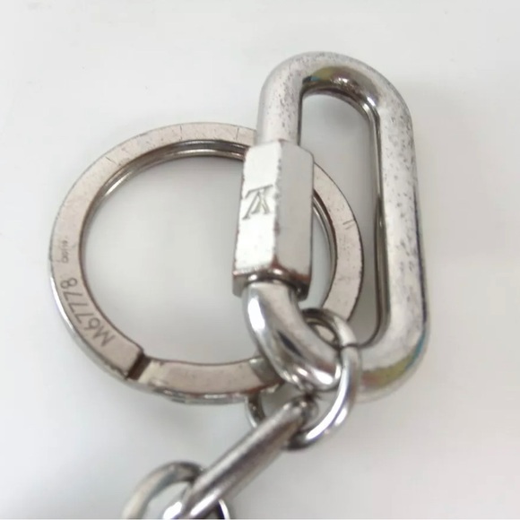 LOUIS VUITTON Portoclay Military Eclipse Leather Keyring/ Bag Charm 🔥🔥 - Picture 4 of 8